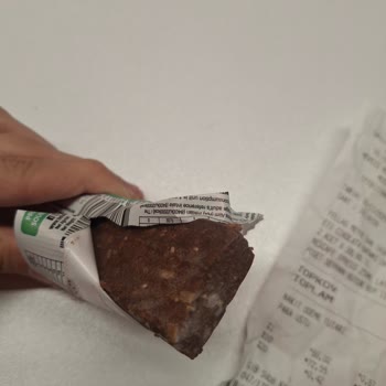 Aldığım Fellas Meyve Barı Küflü Çıktı, İade Talep Ediyorum