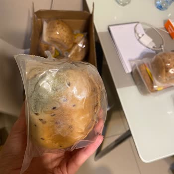 Küflü Ekmek Şoku Ve Müşteri Hizmetlerinden Dönüş Alamadım