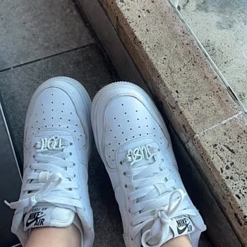 Yurt Dışından Alınan Nike Ayakkabıda Ters Baskı Sorunu Çözüm Bekliyor