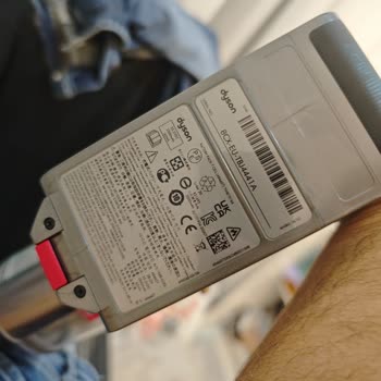 Dyson Süpürgemiz Kısa Sürede Performans Kaybı Ve Dış Kasada Ciddi Sorunlar Yaşatıyor