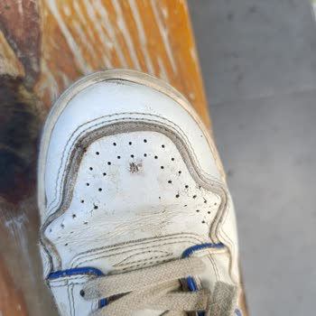 Yüksek Fiyatlı Ayakkabının Kısa Sürede Deformasyonu Mağduriyet Yarattı