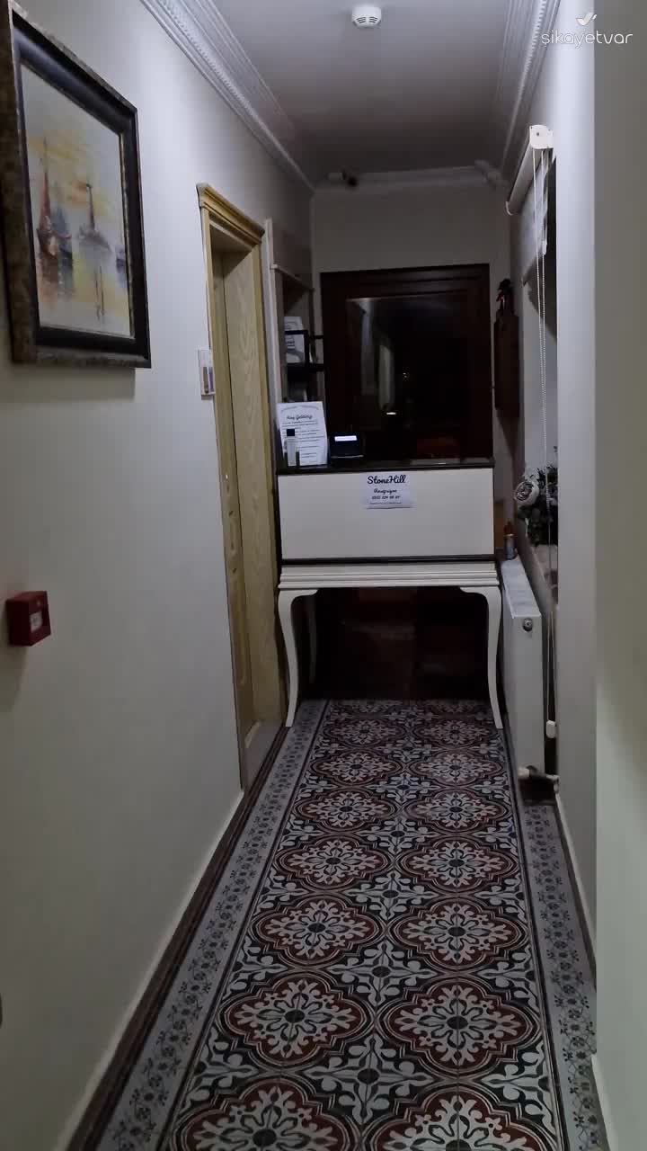 Agoda Customer Support Unreachable — Left Waiting Outside Hotel for an Hour video cover