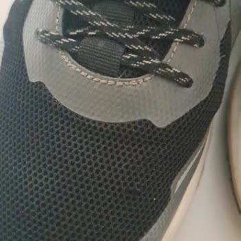 Kısa Sürede Deforme Olan Ayakkabıya Hatalı Kullanıcı Yanıtı