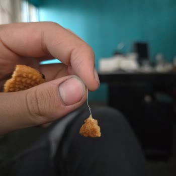 Eti Burçak Bisküvide Yabancı Madde Şoku: Sağlığım Tehlikeye Girdi