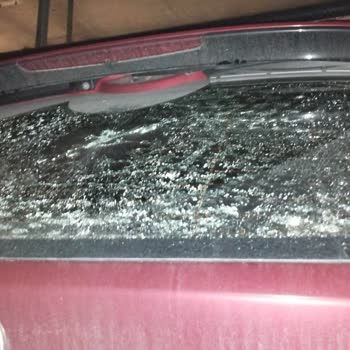 Korupark AVM Otoparkında Yetersiz Önlem Nedeniyle Araç Camım Kırıldı, Mağduriyetim Giderilmiyor