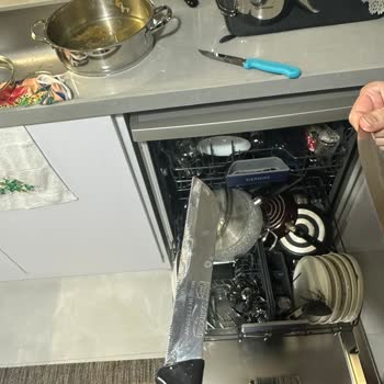 Bulaşık Makinem Hem Ürünlerimi Hem Sağlığımı Tehdit Ediyor, Çözüm Bekliyorum