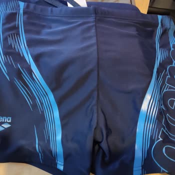 Arena Boxer Mayo Kısa Sürede İnceldi Ve Arka Kısmı Şeffaflaştı