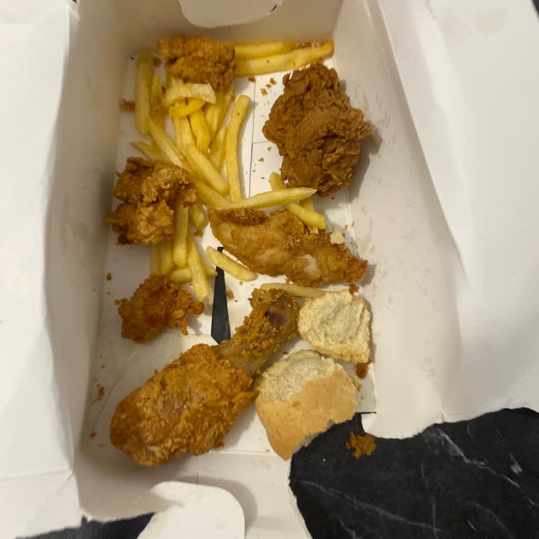 Soğuk Ve Bayat Ürünlere Yetersiz Çözüm, Param İade Edilmiyor