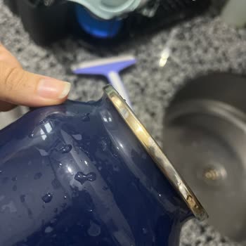 Yeni Alınan Çaydanlıkta Kararma Soyulma Ve Küflenme Sorunu