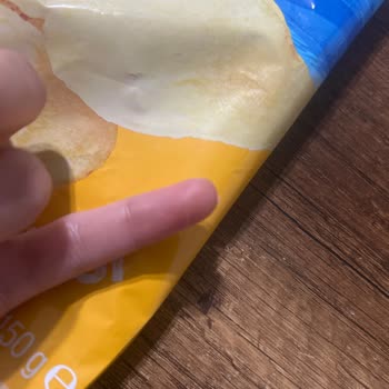 BİM'den Alınan Patates Cipsinde Yabancı Madde Şoku: Sağlık Ve Hijyen Endişesi