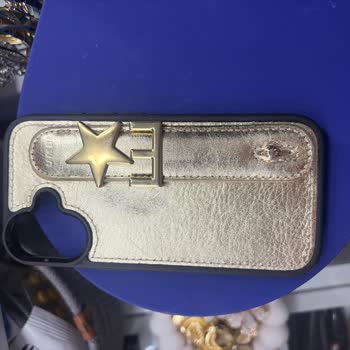 Aldığım İphone Kılıfı Kısa Sürede Soyuldu Ve Markadan Destek Alamadım