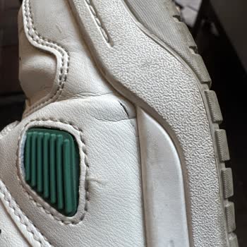 Yeni Alınan Skechers Ayakkabıda Kısa Sürede Yırtık Oluştu