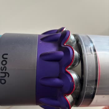 Dyson Süpürgemin Plastik Parçası Hasar Gördü Müşteri Hizmetleri İlgisiz Kaldı