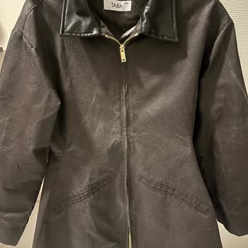 By Aybüke Satın Aldığım Ceket Kötü Kokulu Ve Yıkama Sonrası Kullanılamaz Hale Geldi