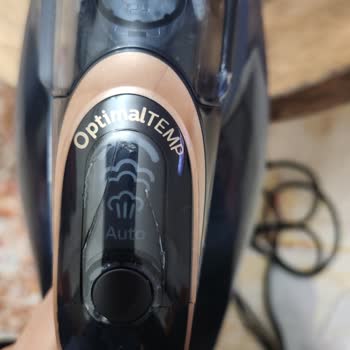 Ütü Sapı Dayanıksız Çıktı, Marka Sorumluluk Almıyor