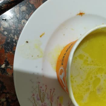 Paket Serviste Çorbanın İçinden Hamamböceği Çıkması Ve Yetersiz Geri Dönüş