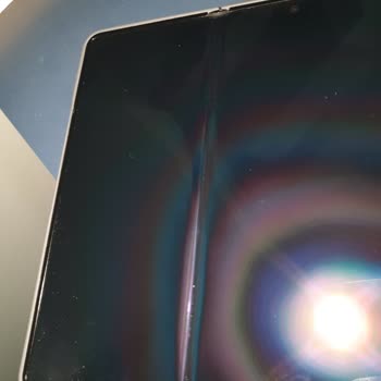 Samsung Z Fold 5 İç Ekran Sorunu Kronikleşti, Garanti Dışı Bırakıldım