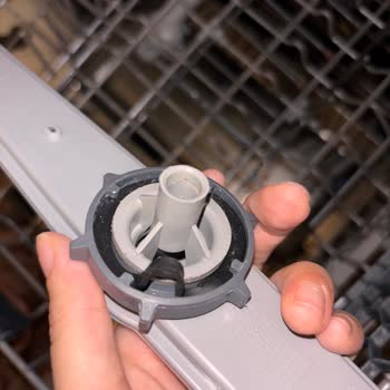 Beko Bulaşık Makinesinde Paslanma Ve Lastik Gevşemesi Sorunu