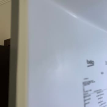 Beko Buzdolabında Hasar Ve Işık Sorunu, Müşteri Hizmetlerinden Dönüş Alınamıyor