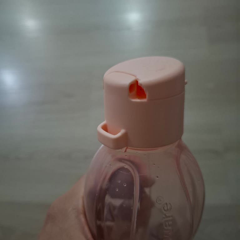 Yeni Alınan Tupperware Su Şişesinin 3 Gün İçinde Kırılması Ve Yedek Parça Sorunu