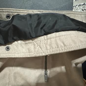 Sadece İki Haftada Tüylenen Mont İçin Değişim Talebim Reddedildi