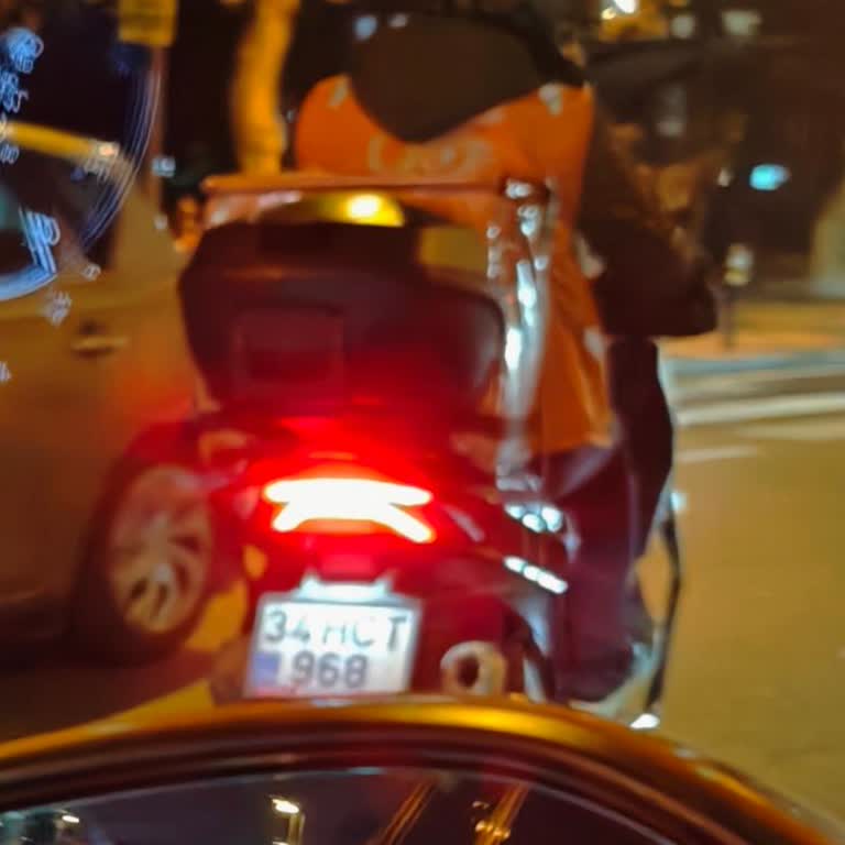 Trendyol GO Kuryesinden Trafikte Kabul Edilemez Davranış
