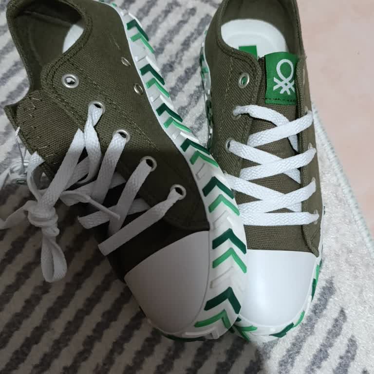 Yanlış Renk Gönderilen Ayakkabı İçin Değişim Ve Çözüm Talebi