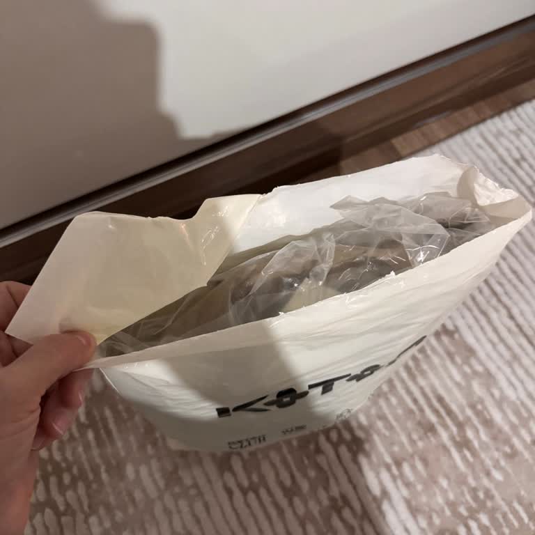 Yırtık Paketler Ve Eve Teslimat Yapılmaması Mağduriyet Yarattı