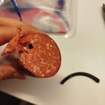 Sucuk İçinden Makine Contası Çıktı, Güvenim Sarsıldı