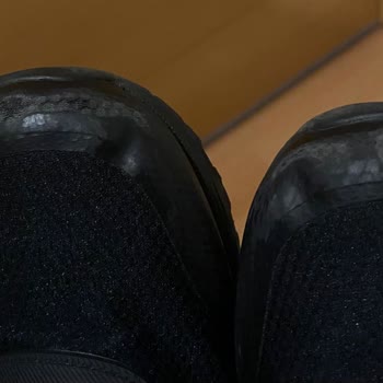 Kısa Sürede Soyulan Ayakkabı Derisi Ve Sonuçsuz Müşteri Hizmetleri