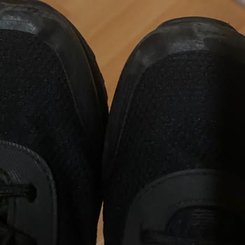 Kısa Sürede Soyulan Ayakkabı Derisi Ve Sonuçsuz Müşteri Hizmetleri