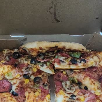 Domino's Pizza Esenyurt Şubesi'nden Geç Ve Soğuk Teslimat Mağduriyeti