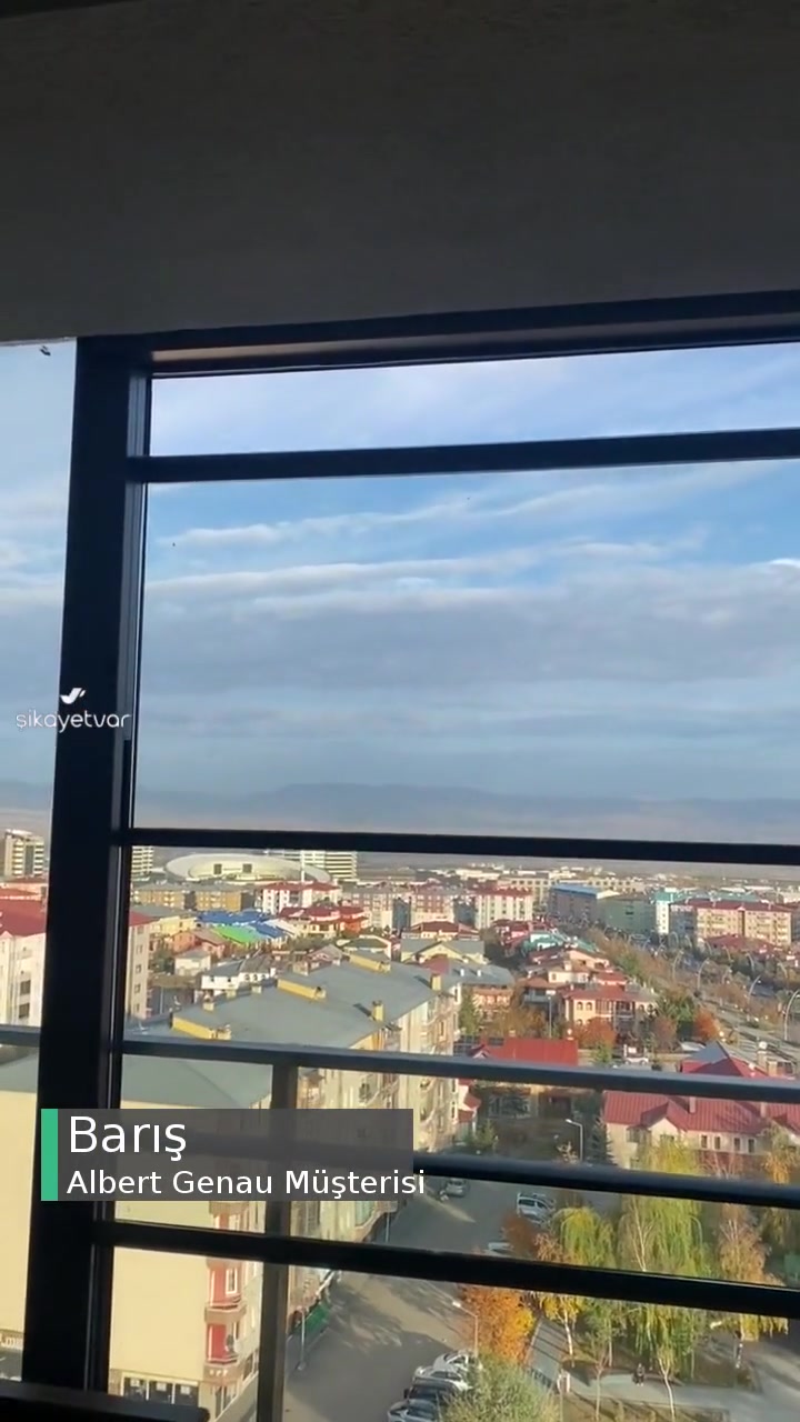 Albert Genau Giyotin Kapanmıyor, Mekanizma Çok Ses Çıkarıyor, Camlar Bütün Değil! videonun kapak resmi