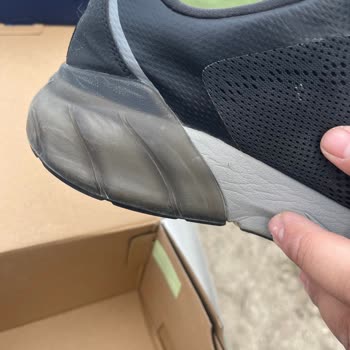 Satın Alınan Ayakkabının Kısa Sürede Deforme Olmasına Ve Garanti Kapsamında Tamir Edilmemesine İtiraz