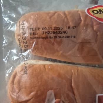 Son Kullanma Tarihi Geçmemiş UNO Sandviç Ekmeğinde Küf Şoku Ve Mağduriyet