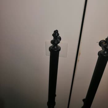 Bng Mobilya Montaj Sırasında Hasar Gören Gardırop Kapakları İçin Aylarca Çözüm Sunulmadı!