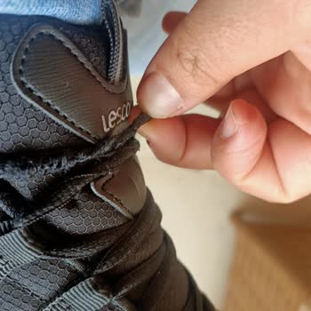 Lescon Ayakkabıda Kısa Sürede Bağcık Sorunu Ve Müşteri Hizmetlerinden Çözüm Alamama