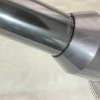 Dyson V12 Süpürge Borusunda Tekrarlayan Çatlak Ve Ücretli Değişim Sorunu
