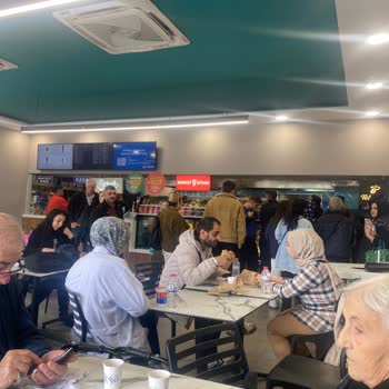 Devlet Hastanesi Kafesinde Eksik Ve Soğuk Kahve, Saygısız Hizmet