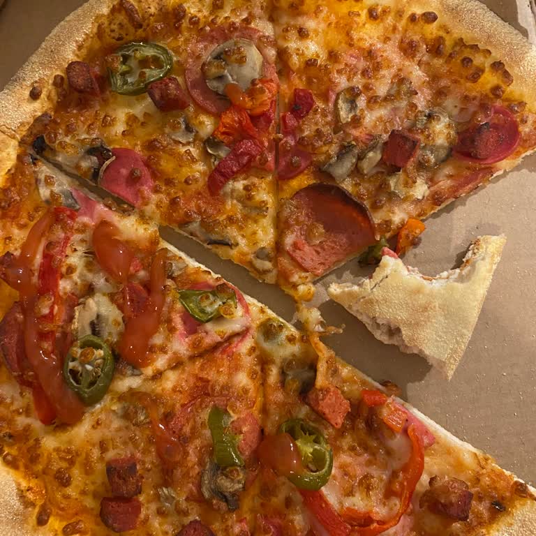 Domino's Pizza Ordu Şubesinde Malzeme Eksikliği Ve Mide Ağrısı Yaşadım