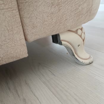 Koltuk Takımının Ayakları Kendiliğinden Kırıldı Mağduriyetim Giderilsin