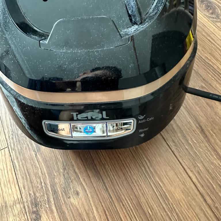 Tefal Daha İlk Günden Arızalı Ütü: Sürekli Uyarı ve Kapanma Sorunu