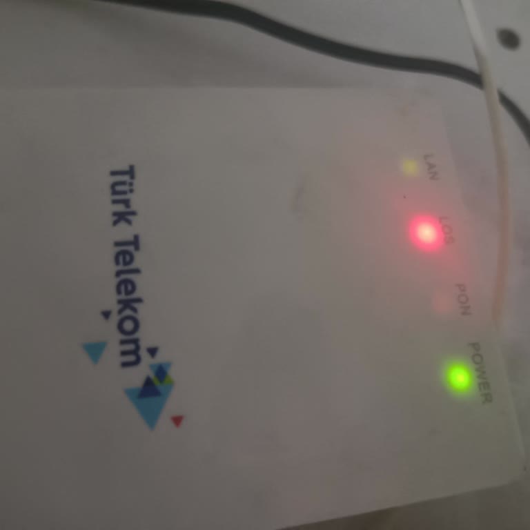 Fiber İnternet Kesintisi Nedeniyle Tüm Bina Mağdur: Sorun Çözülmüyor, Mağduriyet Artıyor