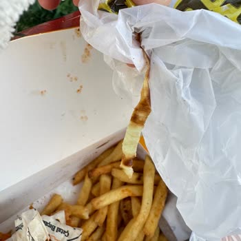 Siparişimde Plastik Parçası Ve Bayat Ürün Şoku!