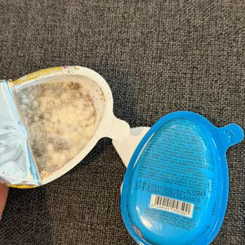 Tarihi Geçmemiş Ozmo Sürpriz Yumurtadan Küflü Çikolata Çıktı Çocuğum Risk Altındaydı