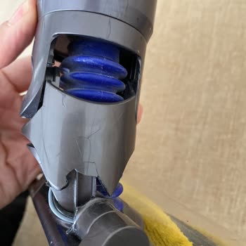 Garanti Süresi Sonrası Dyson V15 Başlık Kırığına Çözüm Sunulmaması