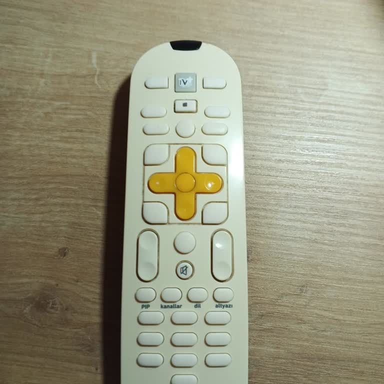 Uzun Süreli TV+ Kullanıcısının Kumanda Sorunu Ve Ücretsiz Değişim Talebi