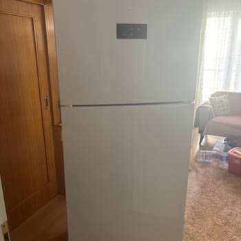 Hasarlı Teslim Edilen Buzdolabı İçin Çözüm Üretilmiyor, Mağduriyetimiz Artıyor