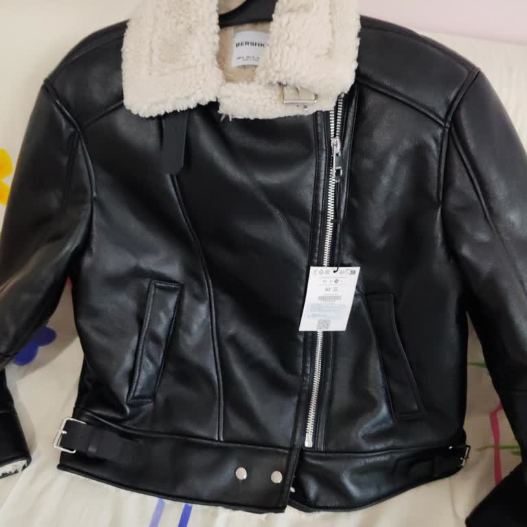 Satın Aldığım Montun Fiyatı Kısa Sürede Düştü, Fiyat Farkının İadesini Talep Ediyorum