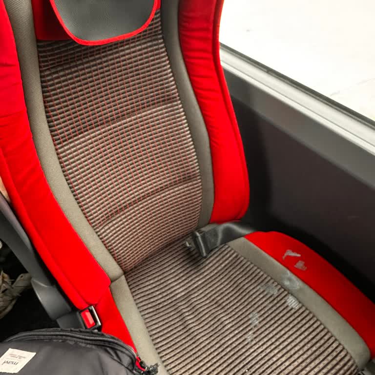 Kirli Koltuk Ve İlgisiz Personel Nedeniyle Mağduriyet Yaşadım